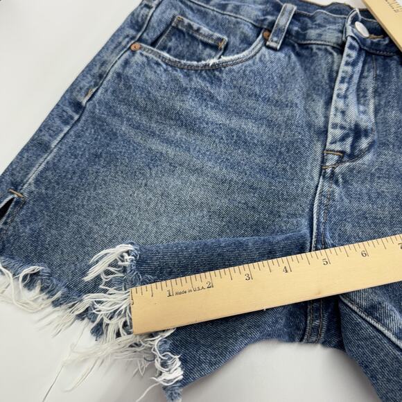 BLANKNYC Shorts Womens 26 Blue High Rise The Perry Mom Short Distressed Denim - Picture 9 of 9